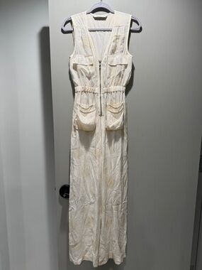 Diane Von Furstenberg Cream Sleeveless Zip-Front Jumpsuiti gold silver chiffon